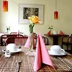 Am Kieler Schloss By Premiere Classe 2* 基尔