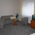 Am Kieler Schloss By Premiere Classe 2* 基尔
