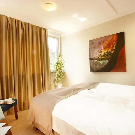 Am Kieler Schloss By Premiere Classe