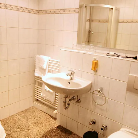 Am Kieler Schloss By Premiere Classe מלון קיל
