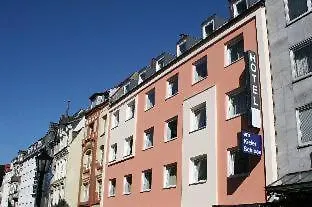 Am Kieler Schloss By Première Classe