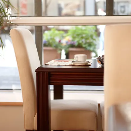 Am Kieler Schloss By Premiere Classe Hotel 2*