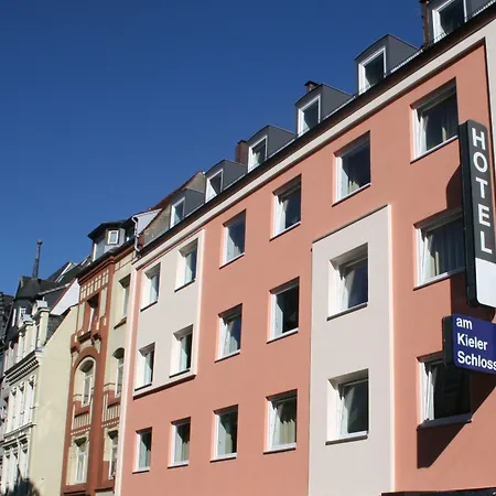 Am Kieler Schloss By Premiere Classe