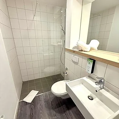 מלון Am Kieler Schloss By Premiere Classe 2*