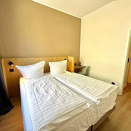 Am Kieler Schloss By Premiere Classe 2*