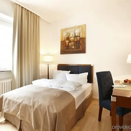 Am Kieler Schloss By Premiere Classe Hotel