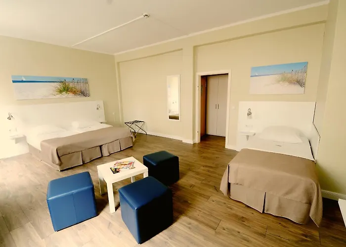 Am Kieler Schloss By Premiere Classe 2* Kiel