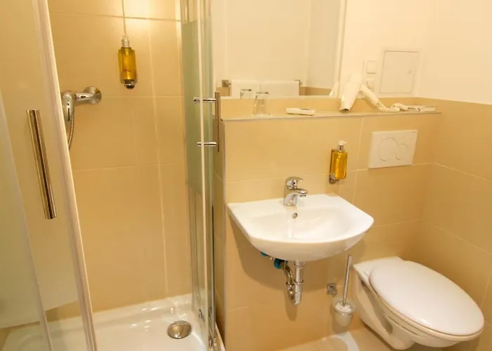 Am Kieler Schloss By Premiere Classe 2*