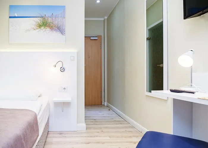 Hotel Am Kieler Schloss By Premiere Classe 2*