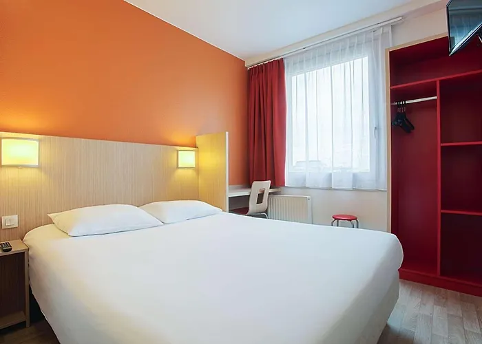 Am Kieler Schloss By Premiere Classe 2* キール