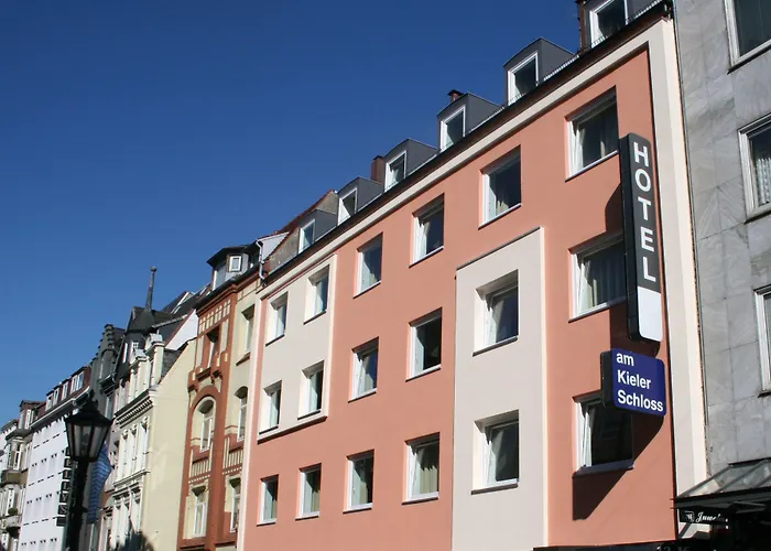 Am Kieler Schloss By Premiere Classe