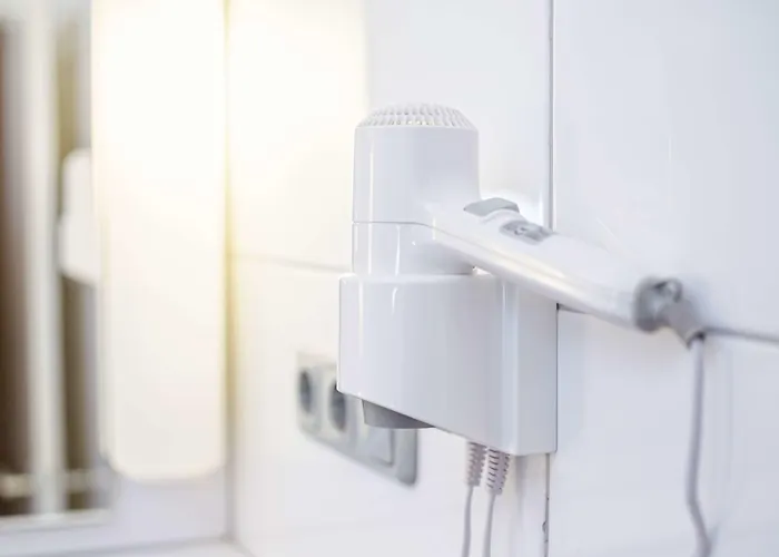 Hotel Am Kieler Schloss By Premiere Classe Kiel